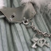 Наручники металеві Adrien Lastic Handcuffs White з білою пухнастою обробкою - Фото №2