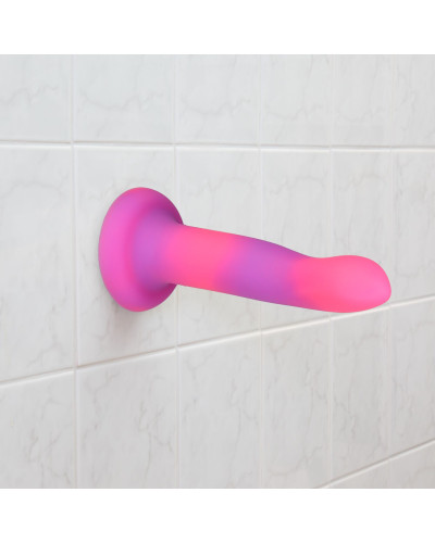 Светящийся в темноте фаллоимитатор ADDICTION Rave 8″ Glow in the Dark Dildo Pink Purple, 20,3 см - Фото №6