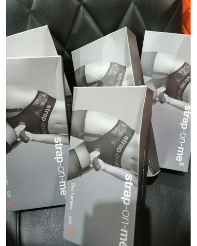 Мереживні трусики для страпона з підв’язками для панчіх Strap-On-Me DIVA HARNESS L (м'ята упаковка!) - Фото №2