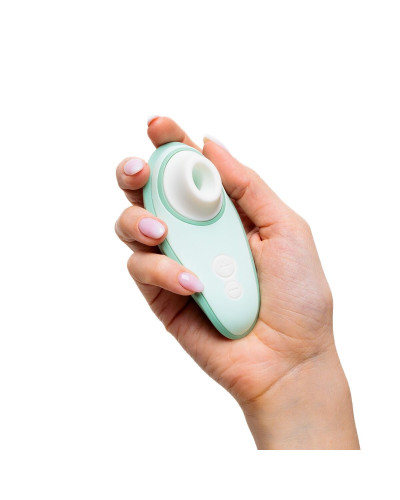Вакуумный клиторальный стимулятор Womanizer Liberty 2 Sage - Фото №12